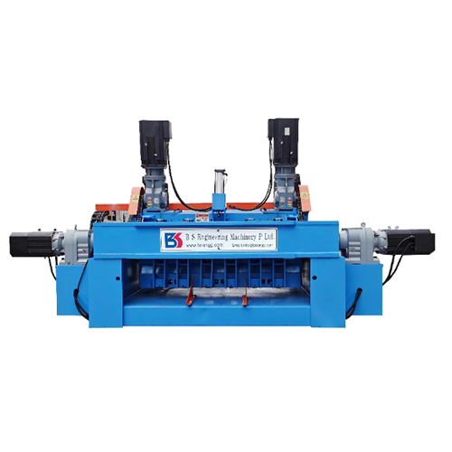 Spindle-less Log Peeling Machine - Color: Blue