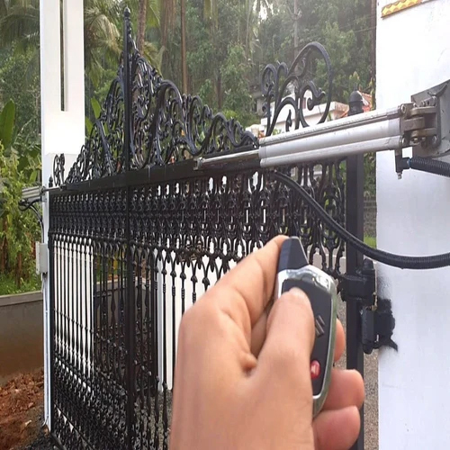 Ms Remote Controlled Gate - Color: Black