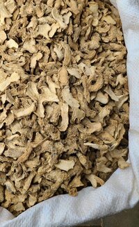 dehydrated Ginger flakes