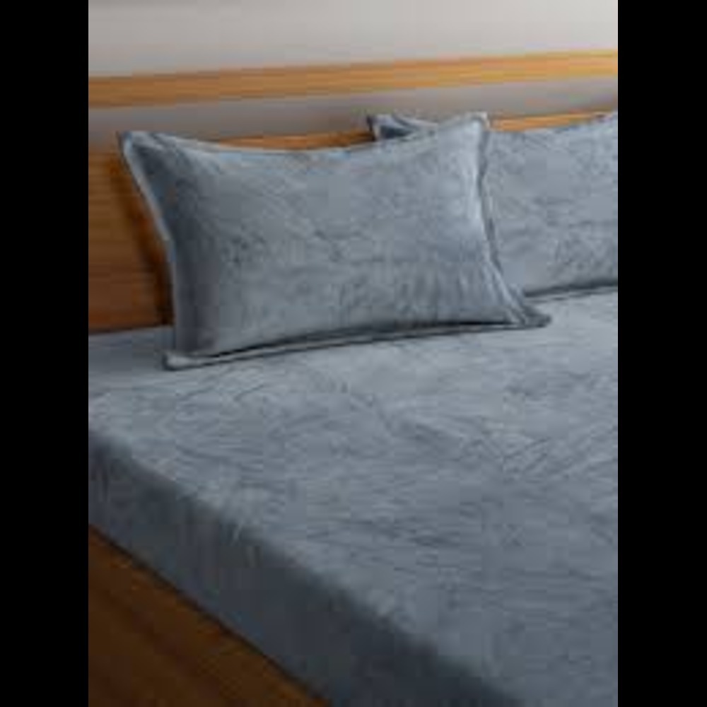 Woolen Plain Bedsheet