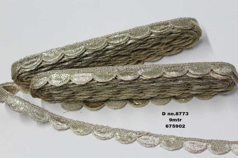 BORDER SEQUENCE LACE