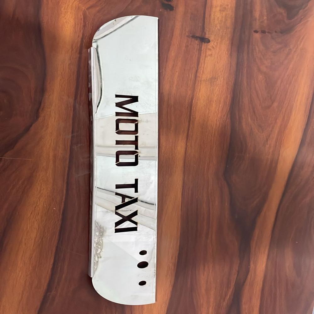 E Riskshaw Nameplate - Body Material: Steel