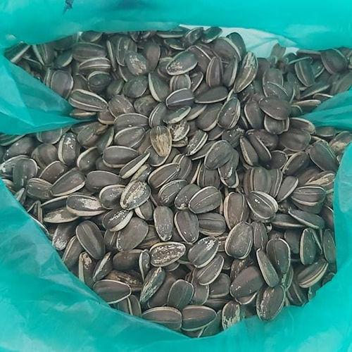 Natural Sunflower Seeds - Organic Brown Oil Seeds | High Purity, Nil Moisture, Customizable Weight for Snacking, Baking, Cooking, Salads