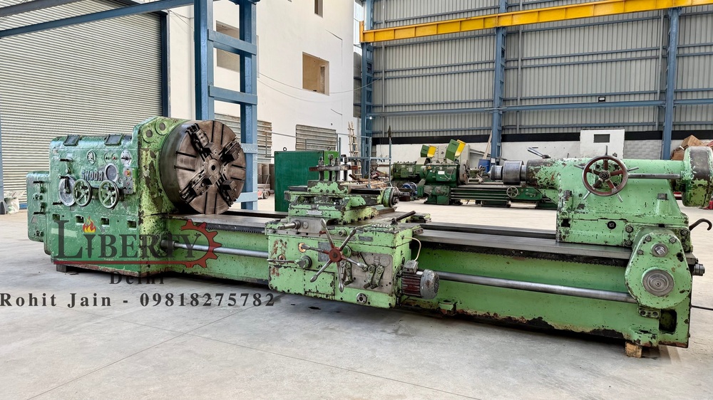 Skoda Czech 3000 mm Length Heavy Duty Lathe Machine