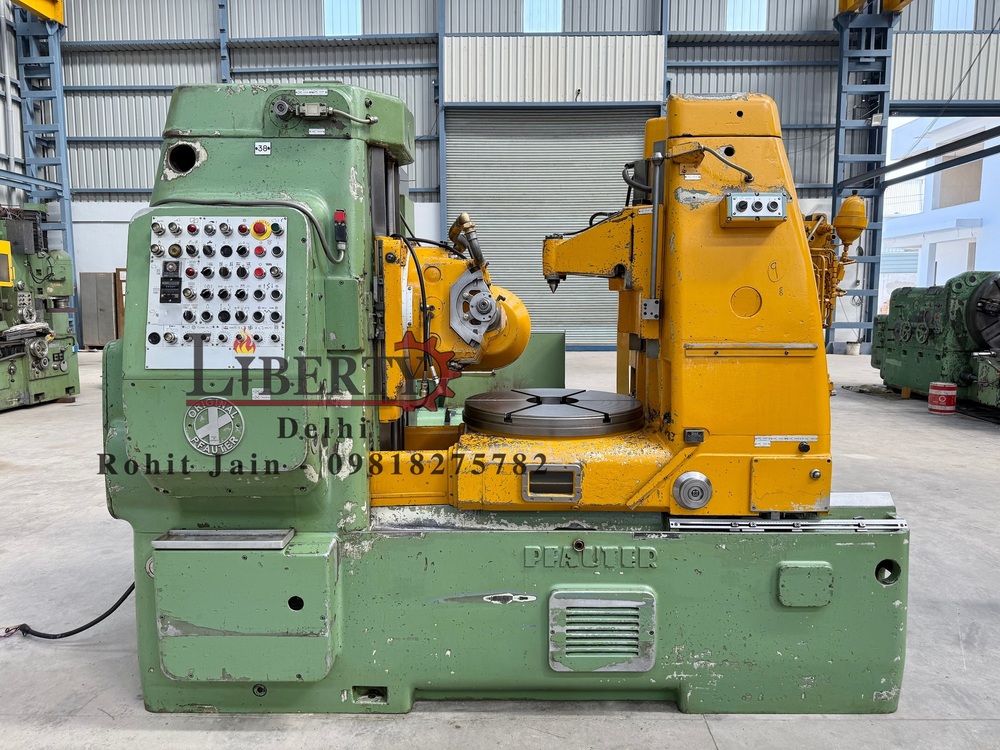 Pfauter P900 Hydraulic Gear Hobbing Machine