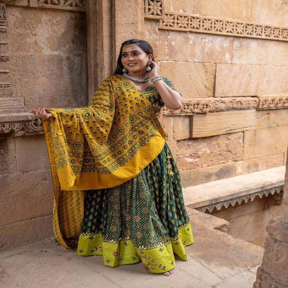 Navratri chaniya choli