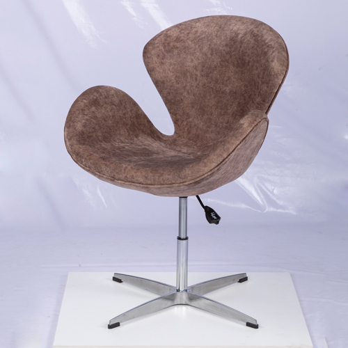 DLC-712 Lounge Chair With Cushion