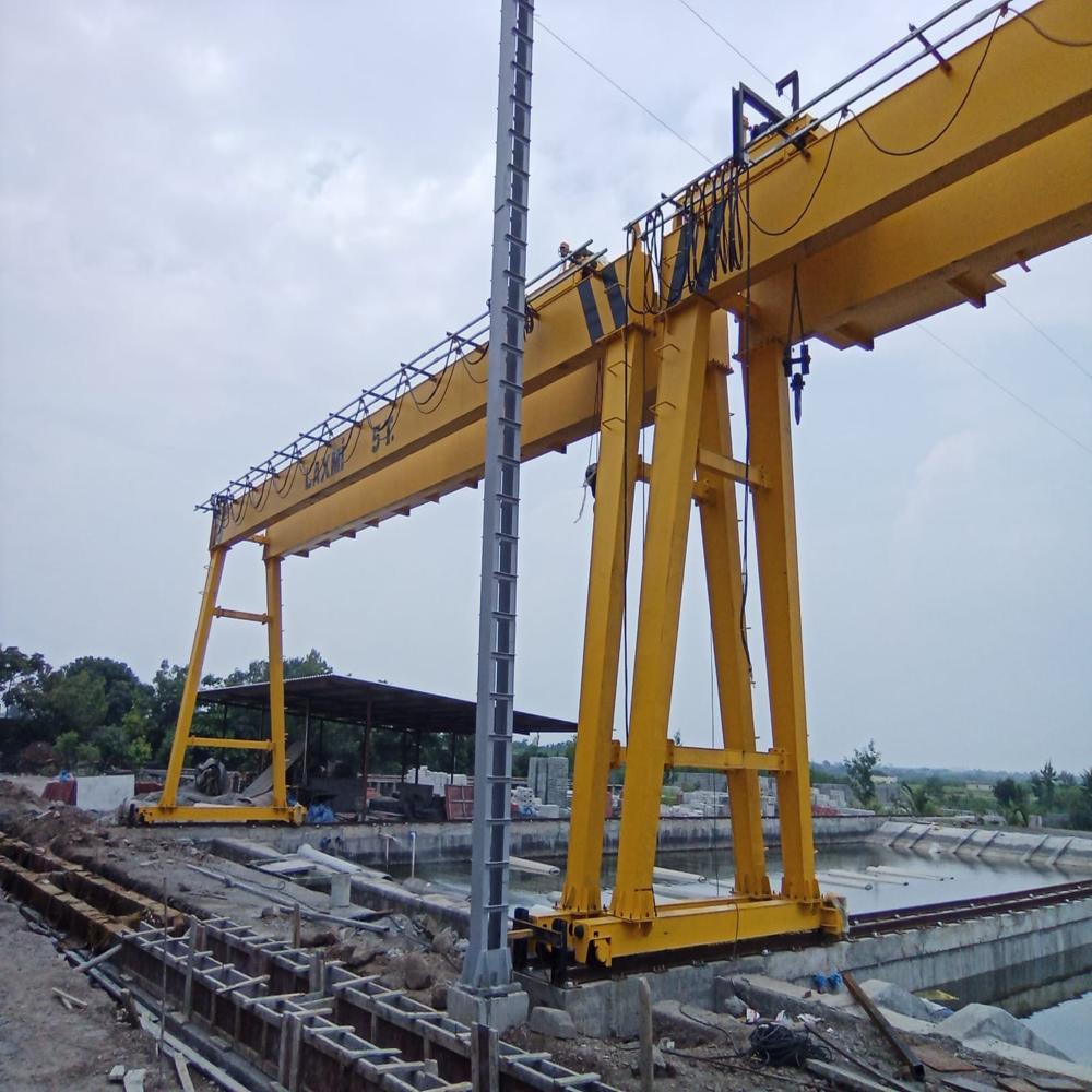 Eot Gantry Crane - Application: Industrial