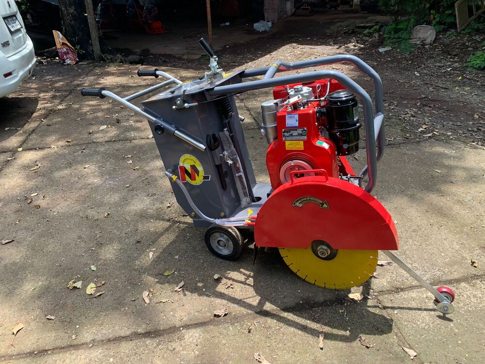 Orange / 4 Square Or-150 Concrete Groove Cutter With Greaves 5hp Diesel Engine