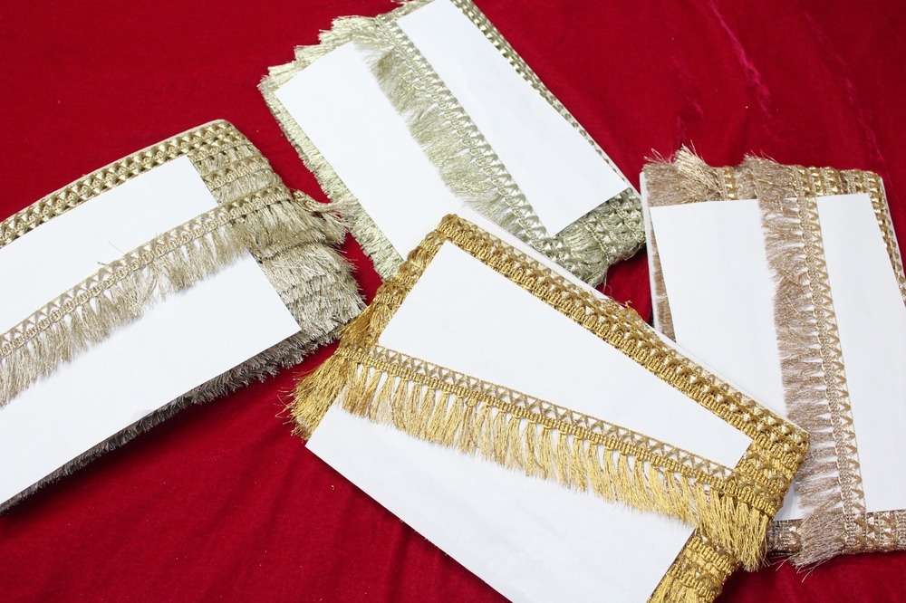 zari jhalar lace