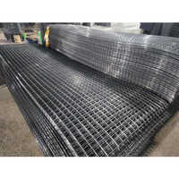 Steel Wire Mesh - Mild Steel, Square Hole, Silver Color | Plain Mesh Design, Hot-dipped Galvanized For Enhanced Corrosion Resistance