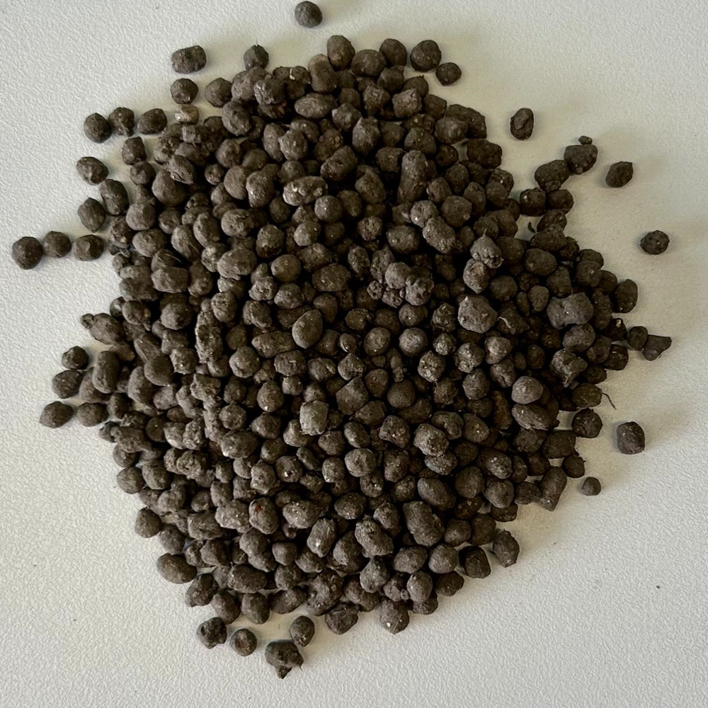 Fertilizer For Flowers - Color: Brown