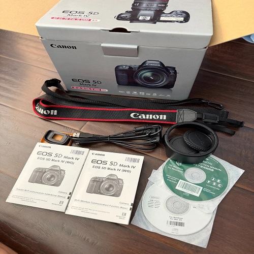 Canon EOS 5D Mark IV Full Frame Digital SLR Camera
