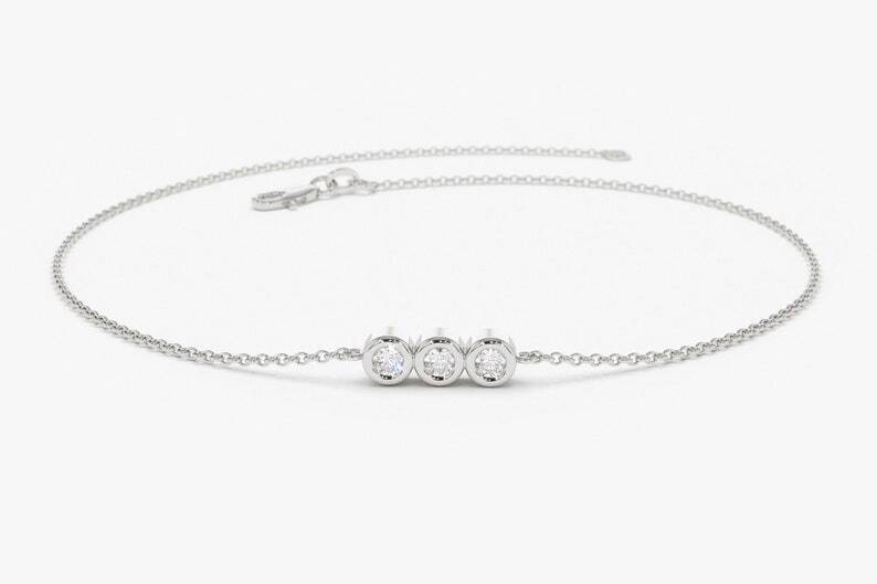 2.0mm Round Cut Colorless Diamond Bracelet - Diamond Clarity: Vvs1