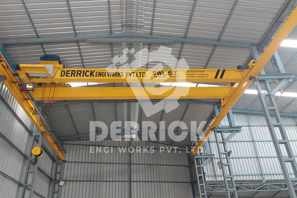 Eot Crane - 5 Ton Capacity, Golden Yellow Finish | Electric Overhead Traveling Design