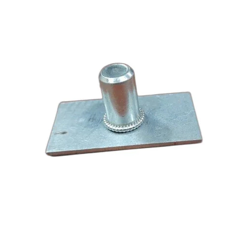 क्लोज़ एंड रिवेट नट