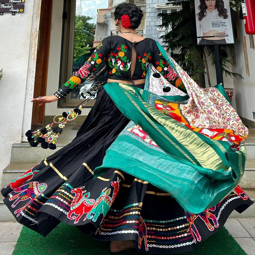 Navratri chaniya choli