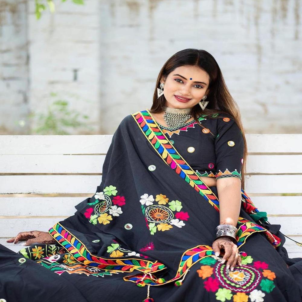 Navratri Chaniya Choli - Color: Multi Color