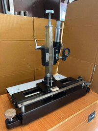 Travelling Microscope