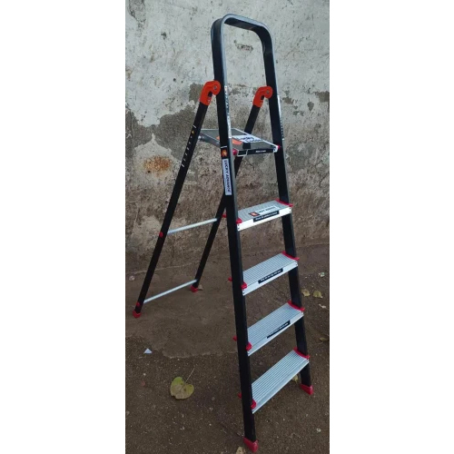 4 Steps Aluminum Ladder