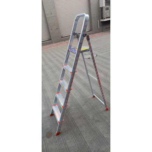 Aluminium Step Ladder