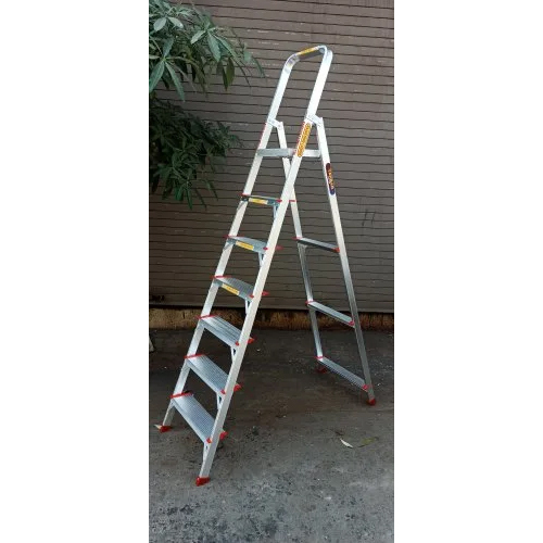 Aluminium Super Broad Step Ladder - Size: 5 Ft