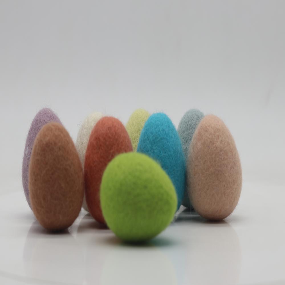 Felt Easter Eggs - Coating Material: Natural Wool