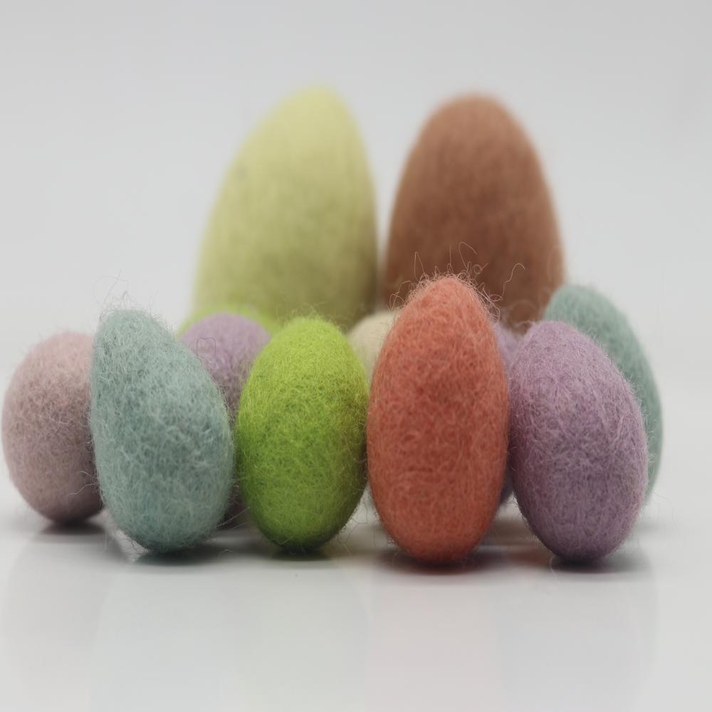 Felt Easter Eggs - Coating Material: Natural Wool