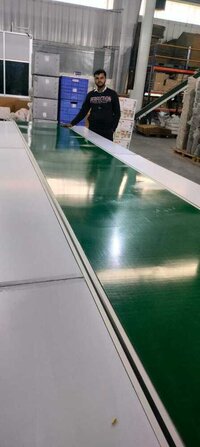 Flat Belt Conveyor with working table