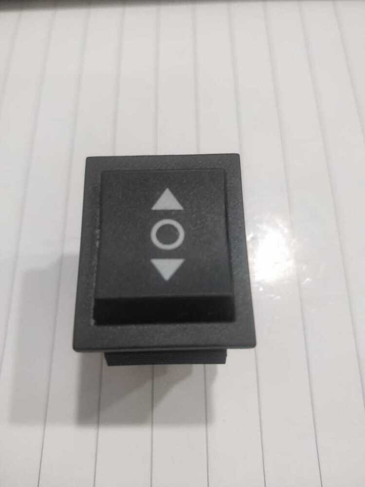 Rs 608 Black 6 Pin 2 Way Spring Throw - Contact Resistance: 250v 16amp Volt Per Ampere (V/a)