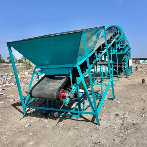 Organic Waste Compost Machine - Stainless Steel, Extra Large Bag Size, 5 T/hr Capacity, Green Color, Electric Power Source, Automatic Operation