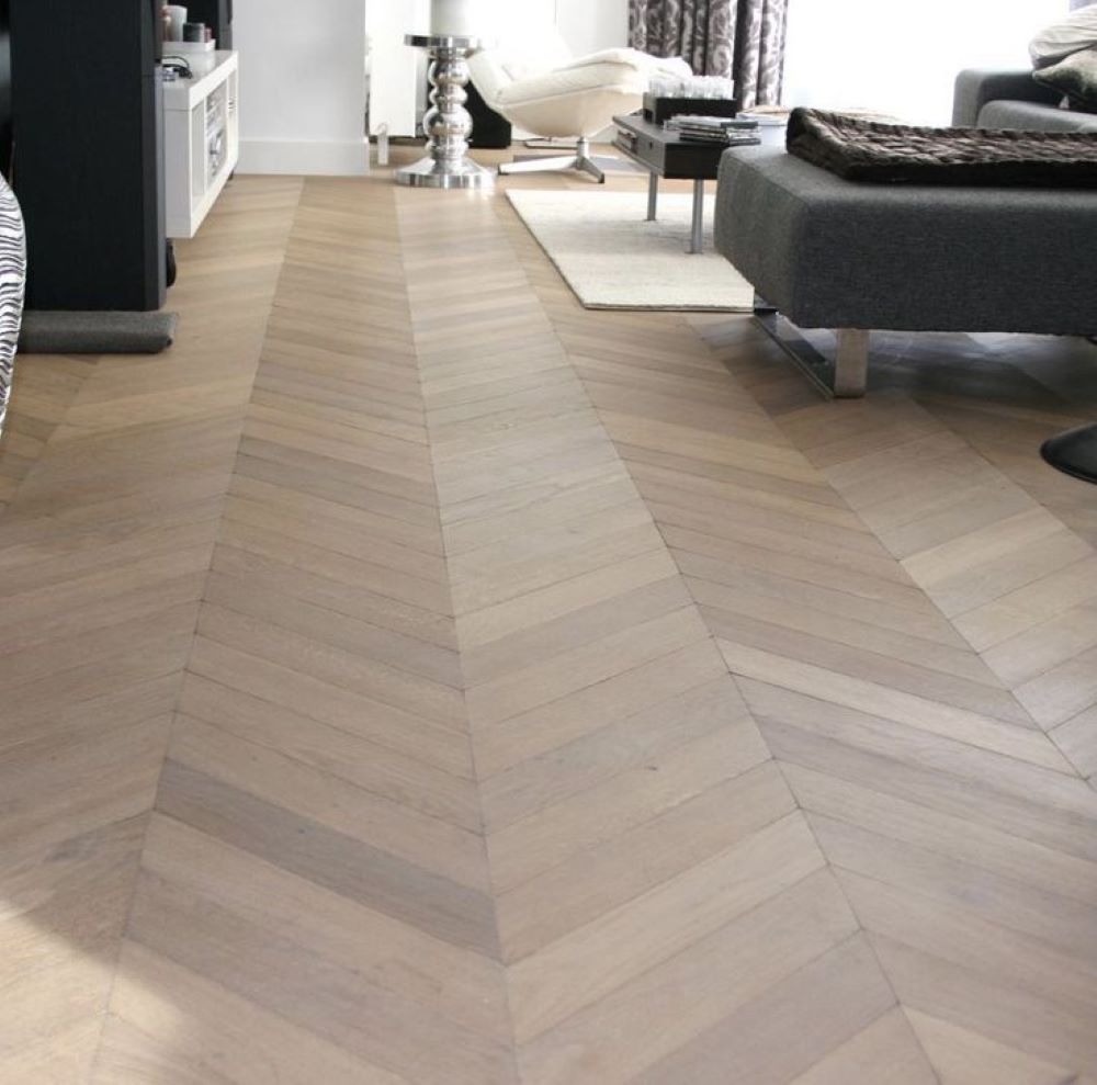 Chevron Engineered  Flooring - Material: Wood