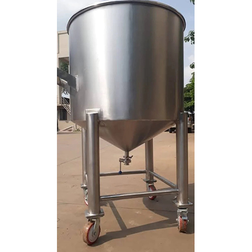 Stainless steel chemical tank