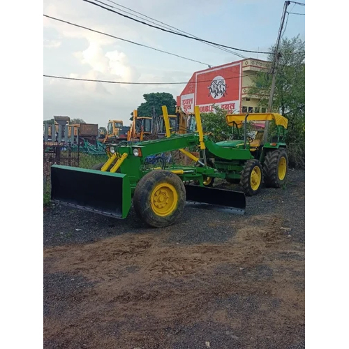 10.5 Feet Mild Steel Tractor Grader - Load Capacity: 500 Kilograms (Kg)
