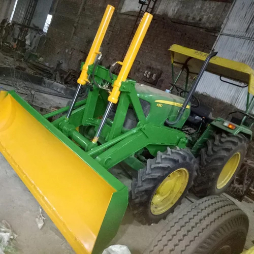 02_Tractor Front End Dozer - Capacity: 500 Kg