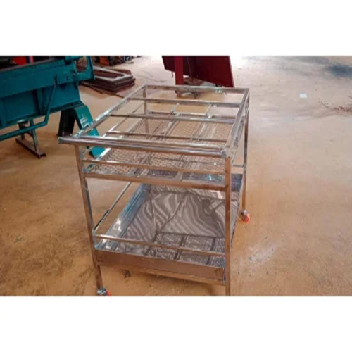 Silver Stainless Steel Trolley - Max Load: 50 Kilograms (Kg)