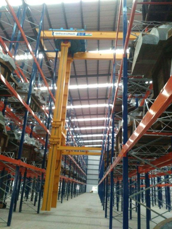 Overhead Travelling Stacker Crane - Steel Construction, Customized Sizes And Load Capacities | Ideal For Industrial Rack Systems
