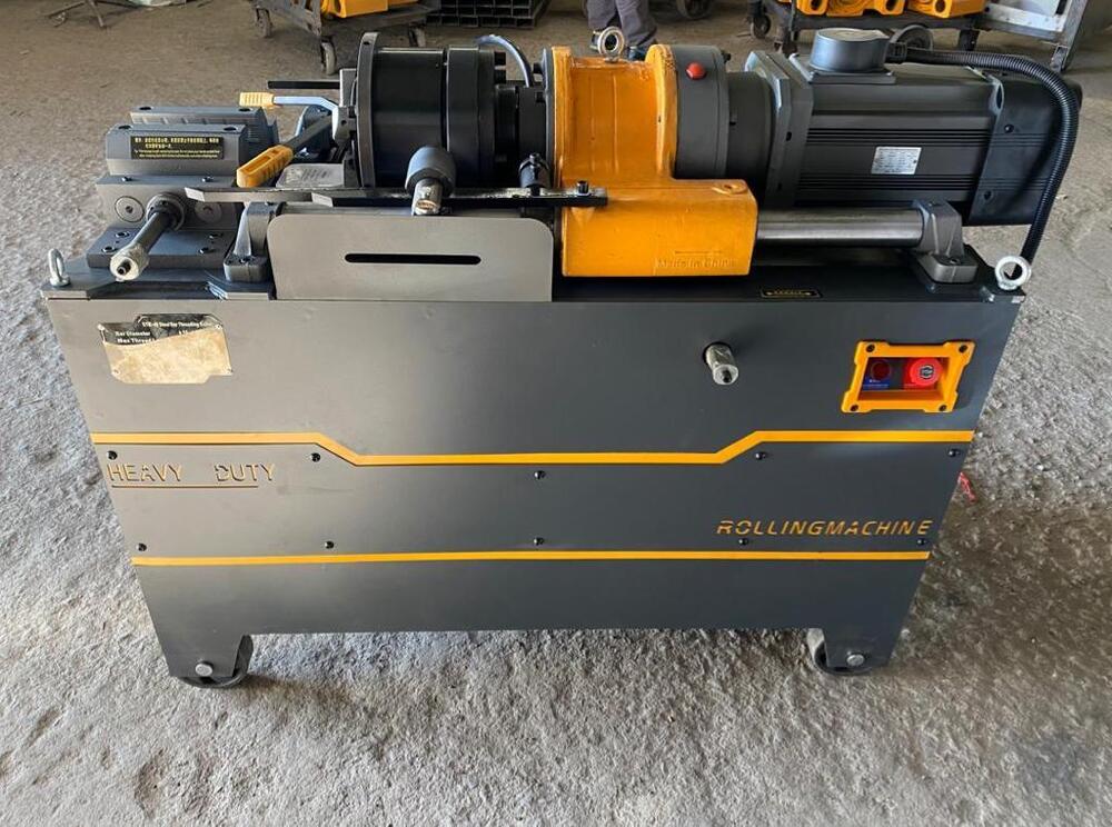 Bar Threading Machine - Color: Black
