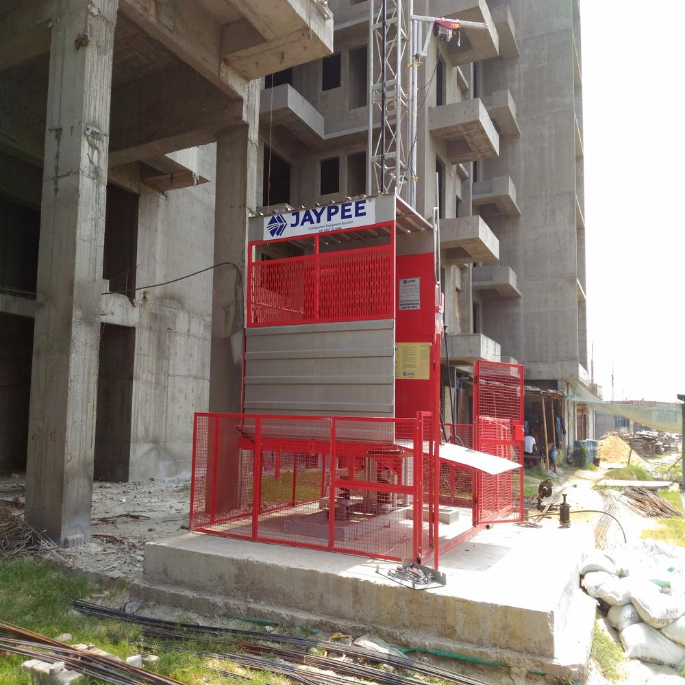 Jaypee Material Hoist