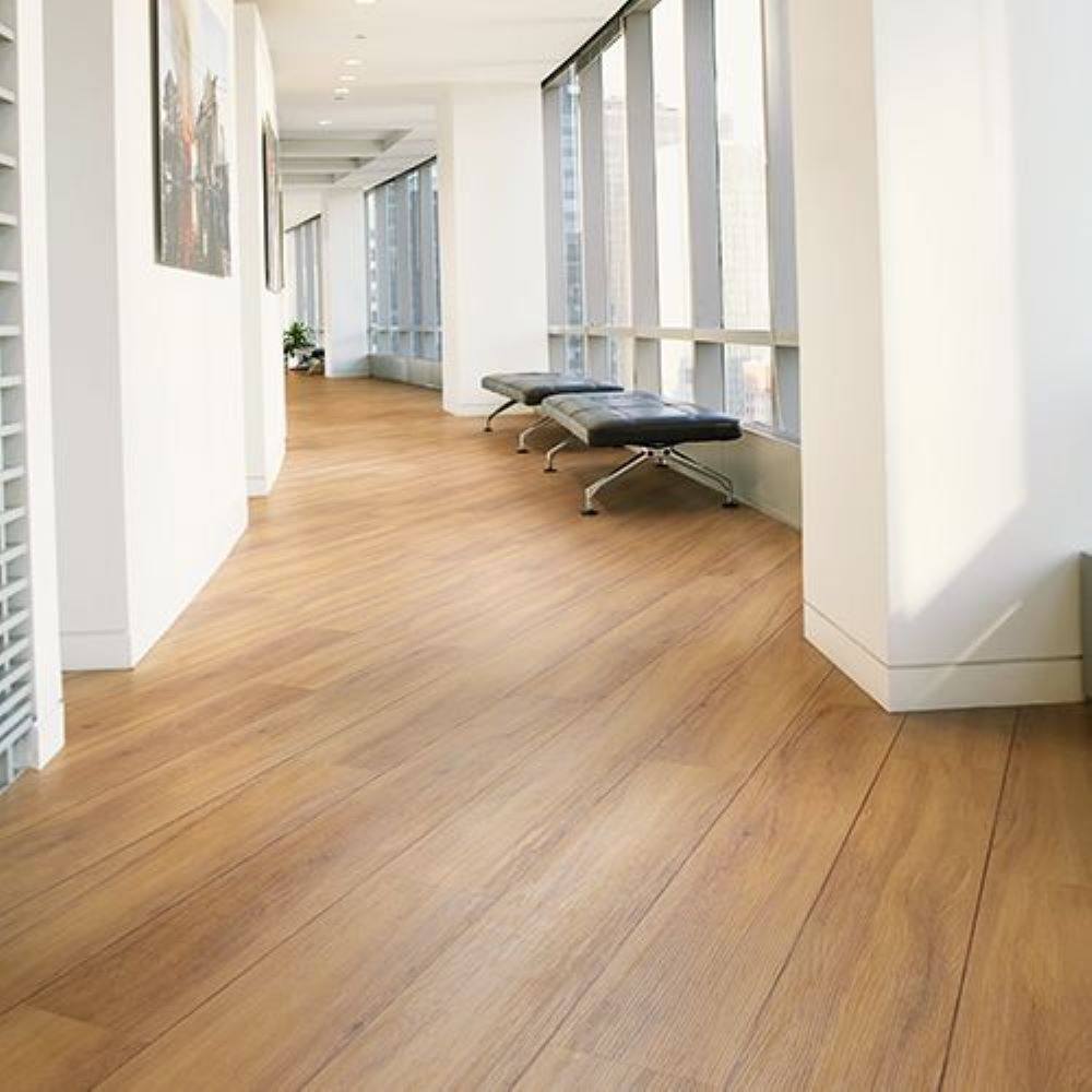 Oak Solid Hardwood Flooring - Feature: Wear-resistant
