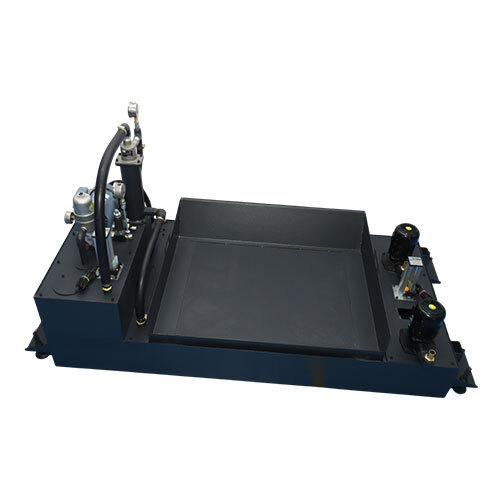 Std + Cts + Cyclone Coolant Tank - Color: Black