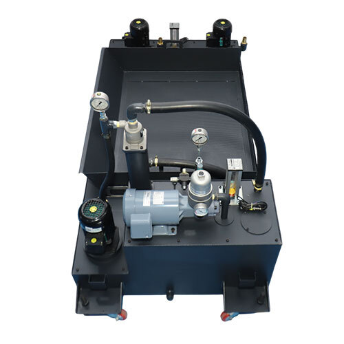 Std + Cts + Cyclone Coolant Tank - Color: Black