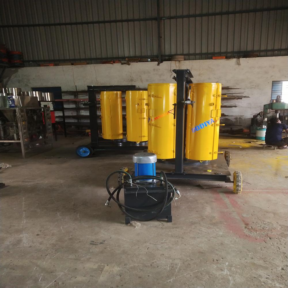 Silage Packing Machine - Heavy-duty Steel, Compact Design, Efficient Packing Mechanism, Long Service Life, Versatile For Various Crops