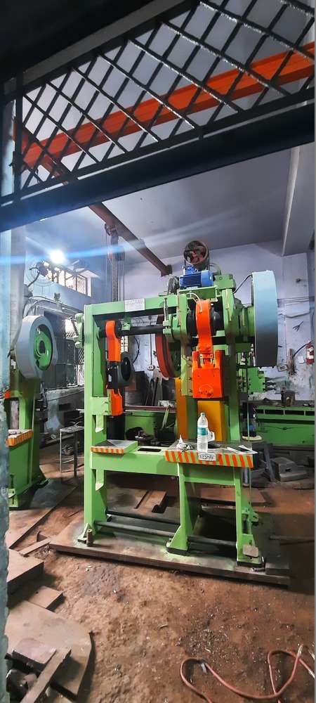 Piano Hinges Power Press - Body Material: Steel