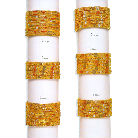 स्टर्लिंग गोल्ड बांगल्स