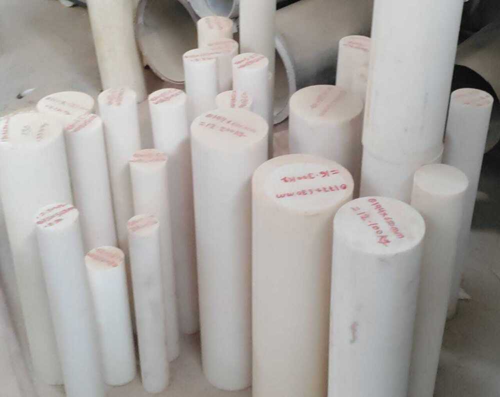 300mm Cast Nylon Rod - Color: White