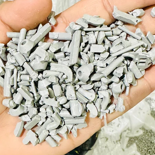 Noryl Plastic Grinding