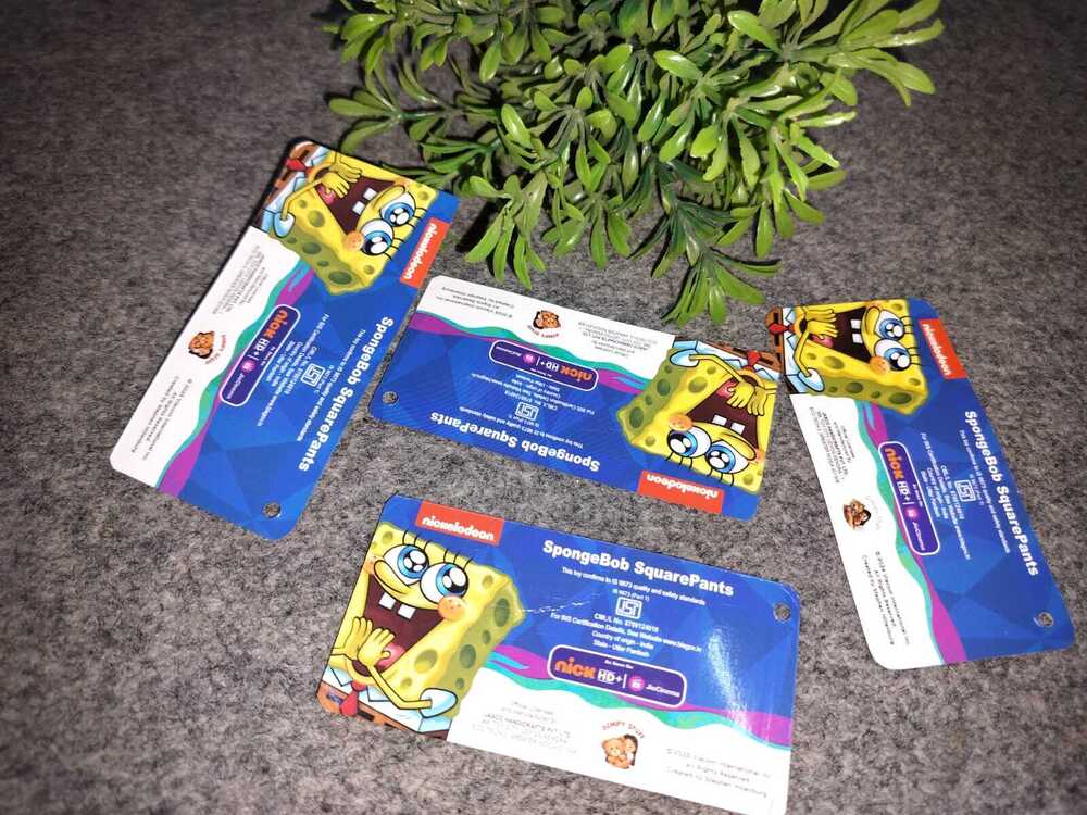 Printed Paper Hand Tag - Color: Multi