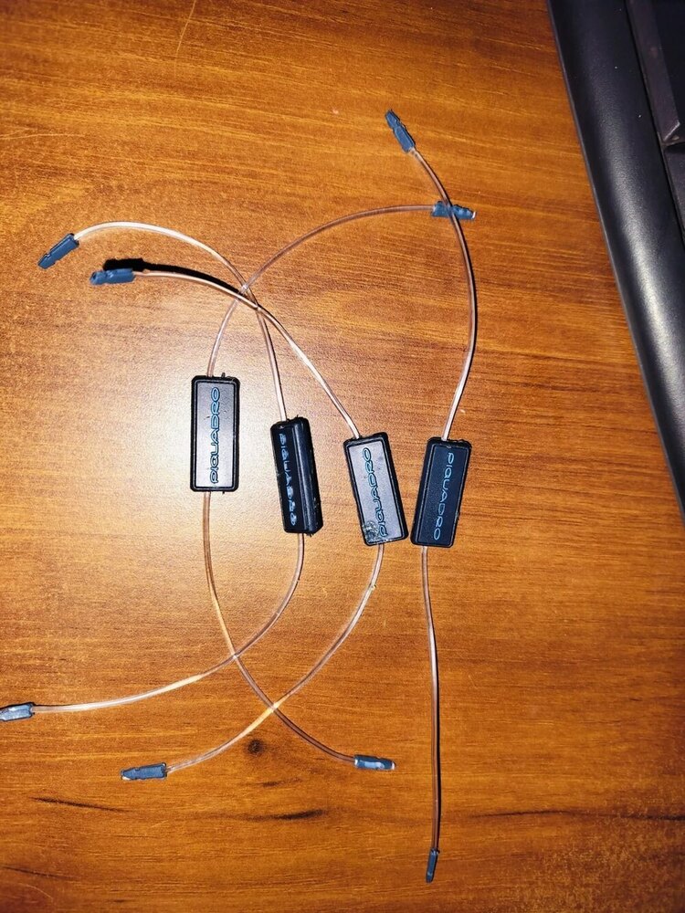 Seal Tag - Paper, 25x15 Mm , Multicolor, Custom-shaped, Textured Surface Finish, Digital Printing, Tie Closure, Waterproof, Custom Size And Design