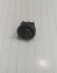 ROUND ROCKER  RED LIGHT DOT 3 PIN ON-OFF